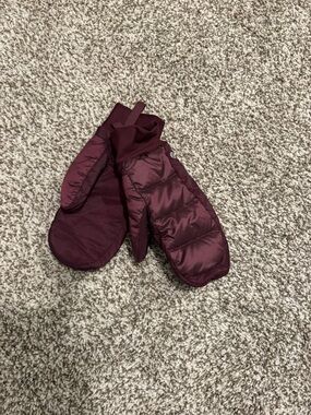 Down for It All Mitten CSSI M/L